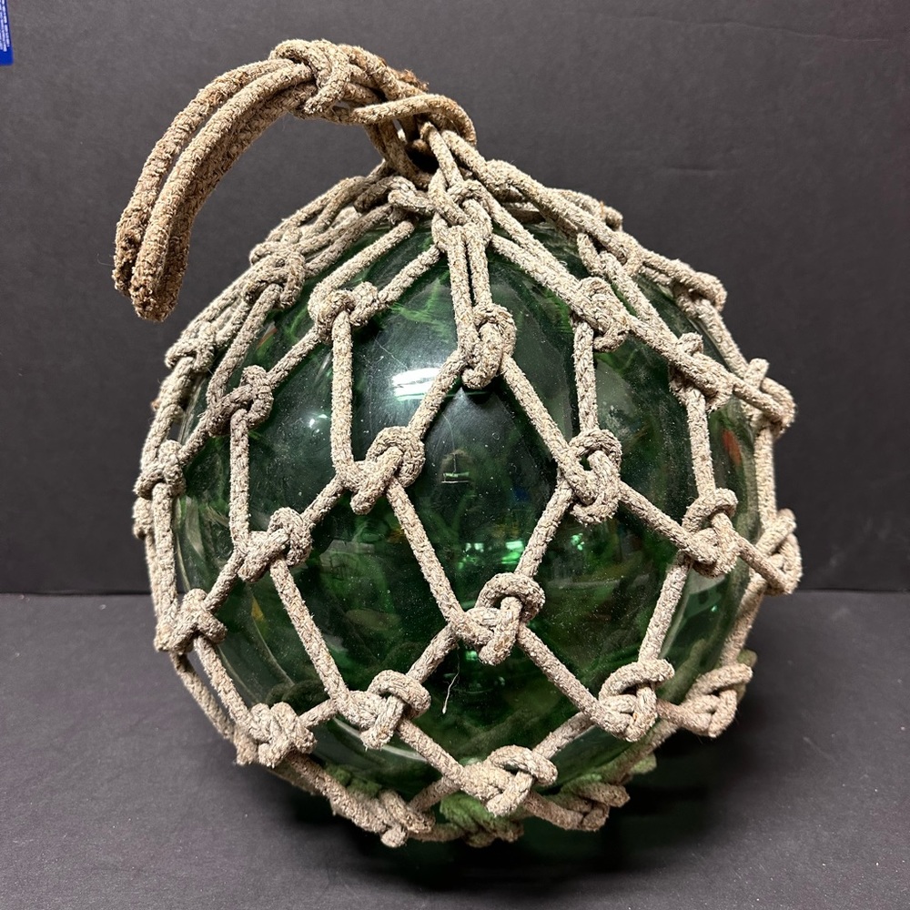 Vintage Glass  Fishing Float w/ net very RARE!No cracks in excellent condition.